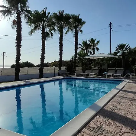 Charming Enza Countryside *